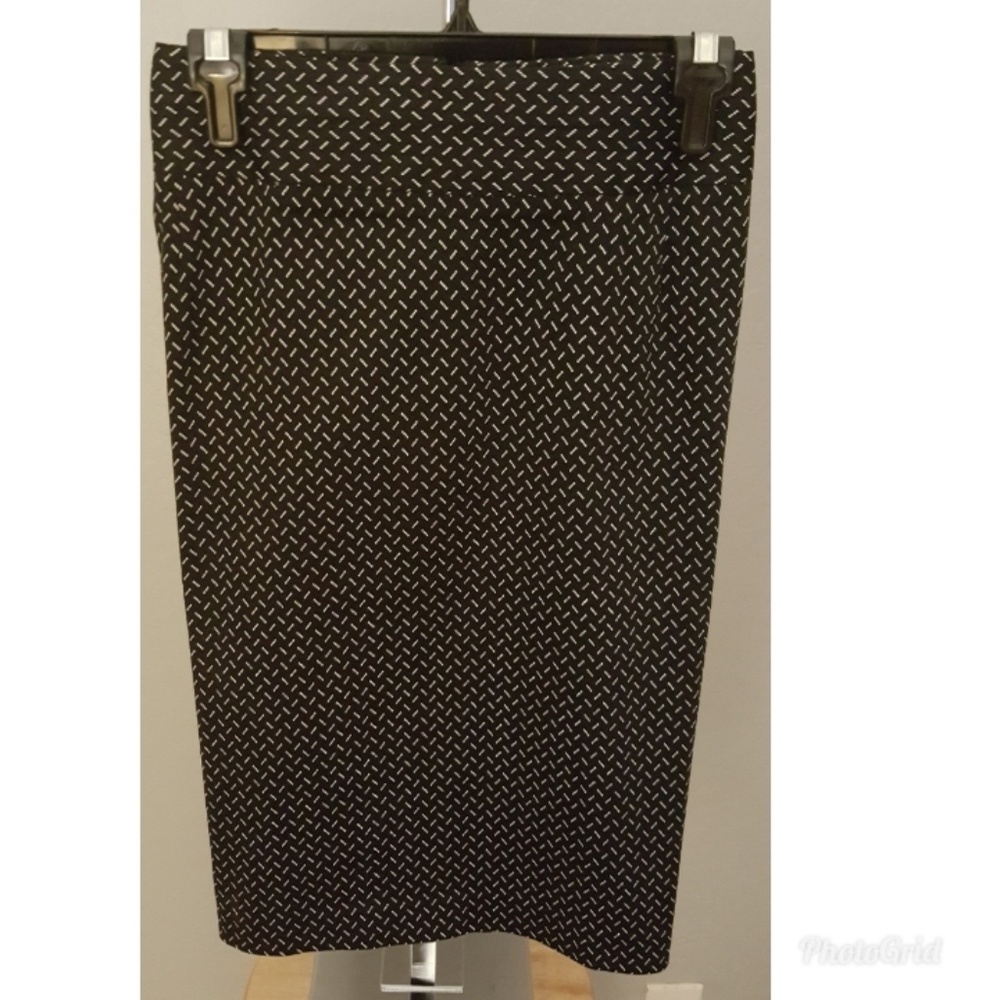 Black & White Pencil Skirt